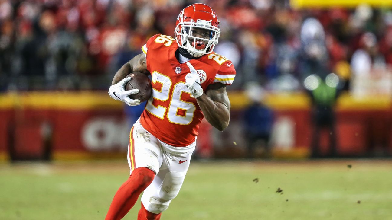 Deep at RB, Chiefs reduce Neat Bowl hero Williams