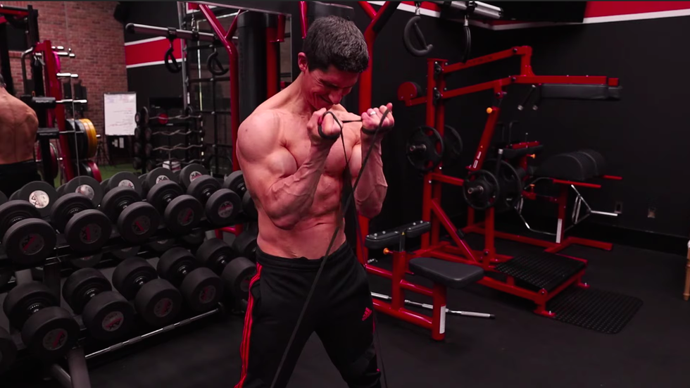 These 10 Resistance Band Workout routines Can Attend You Produce Bigger Biceps