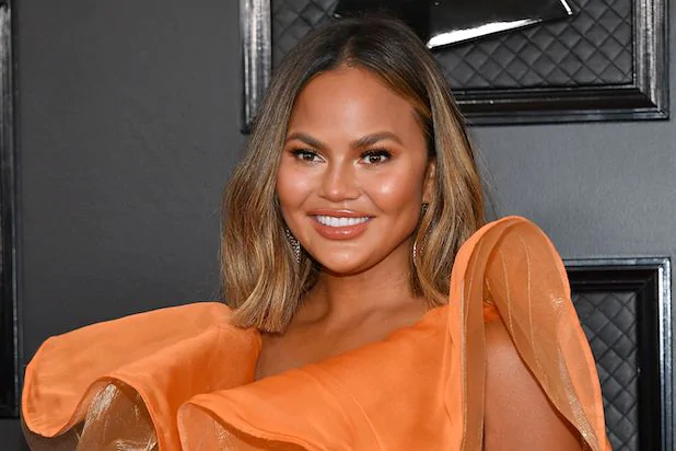 Chrissy Teigen Quits Twitter: ‘My Lifestyles Goal is to Place Of us Ecstatic’