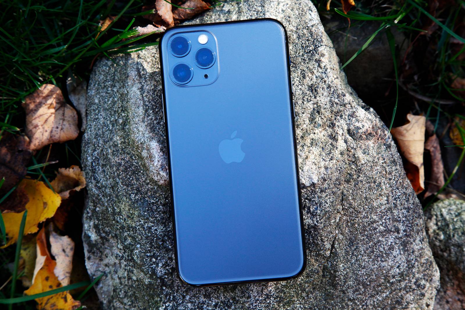 iPhone 11 Official survives 30 days at the underside of a freezing lake