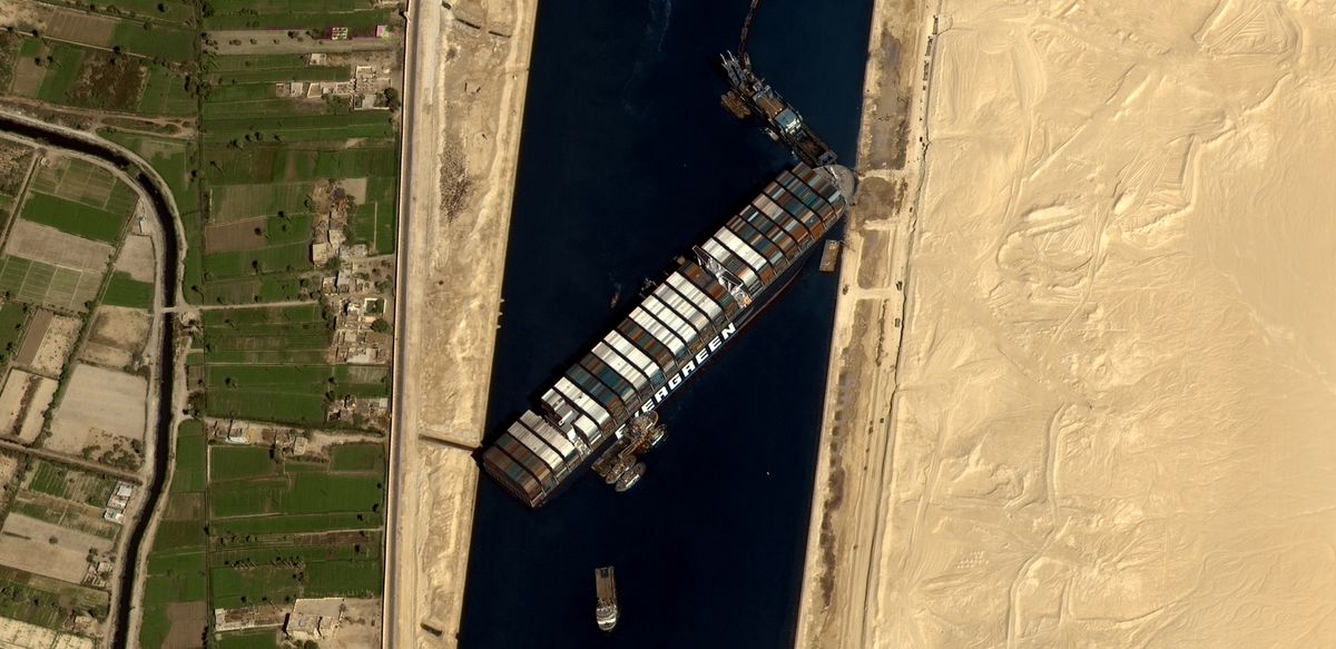This Microsoft Flight Simulator mod points the cargo ship caught in the Suez Canal