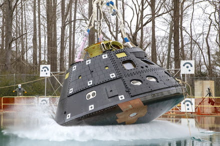 Respect NASA descend its next-gen spacecraft right into a large pool of water