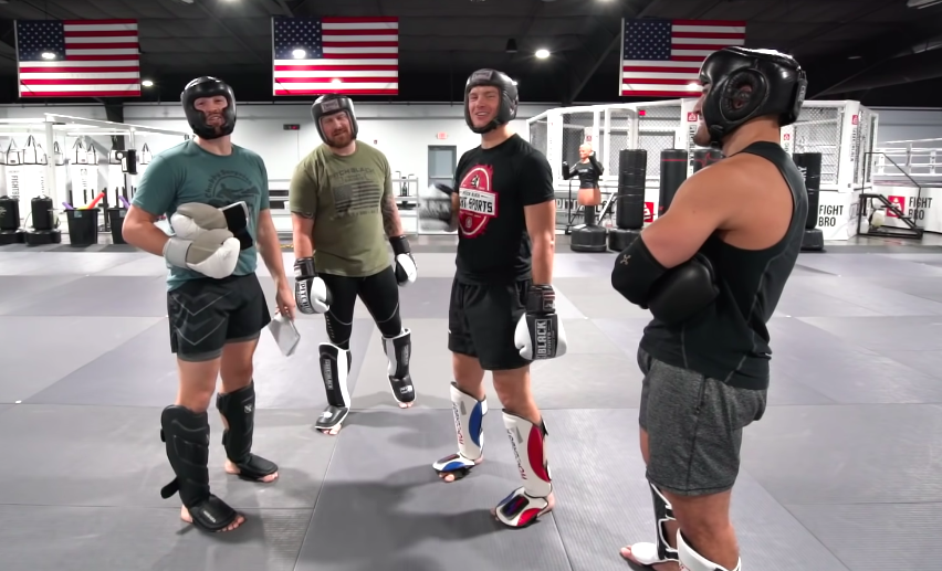 A UFC Champion Sparred With a Bodybuilder and a Unlit Belt