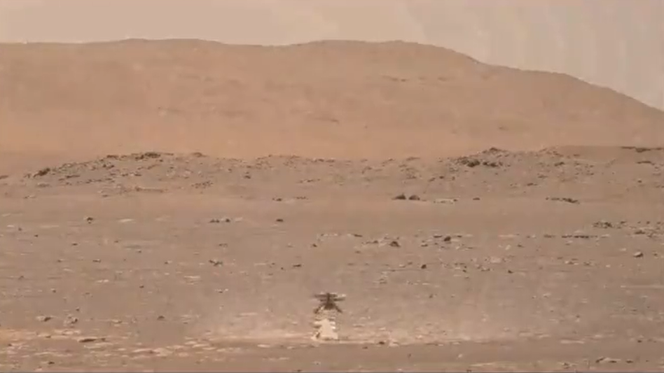 Stumble on NASA’s Mars helicopter Ingenuity kick up dirt on its 1st flight (video)