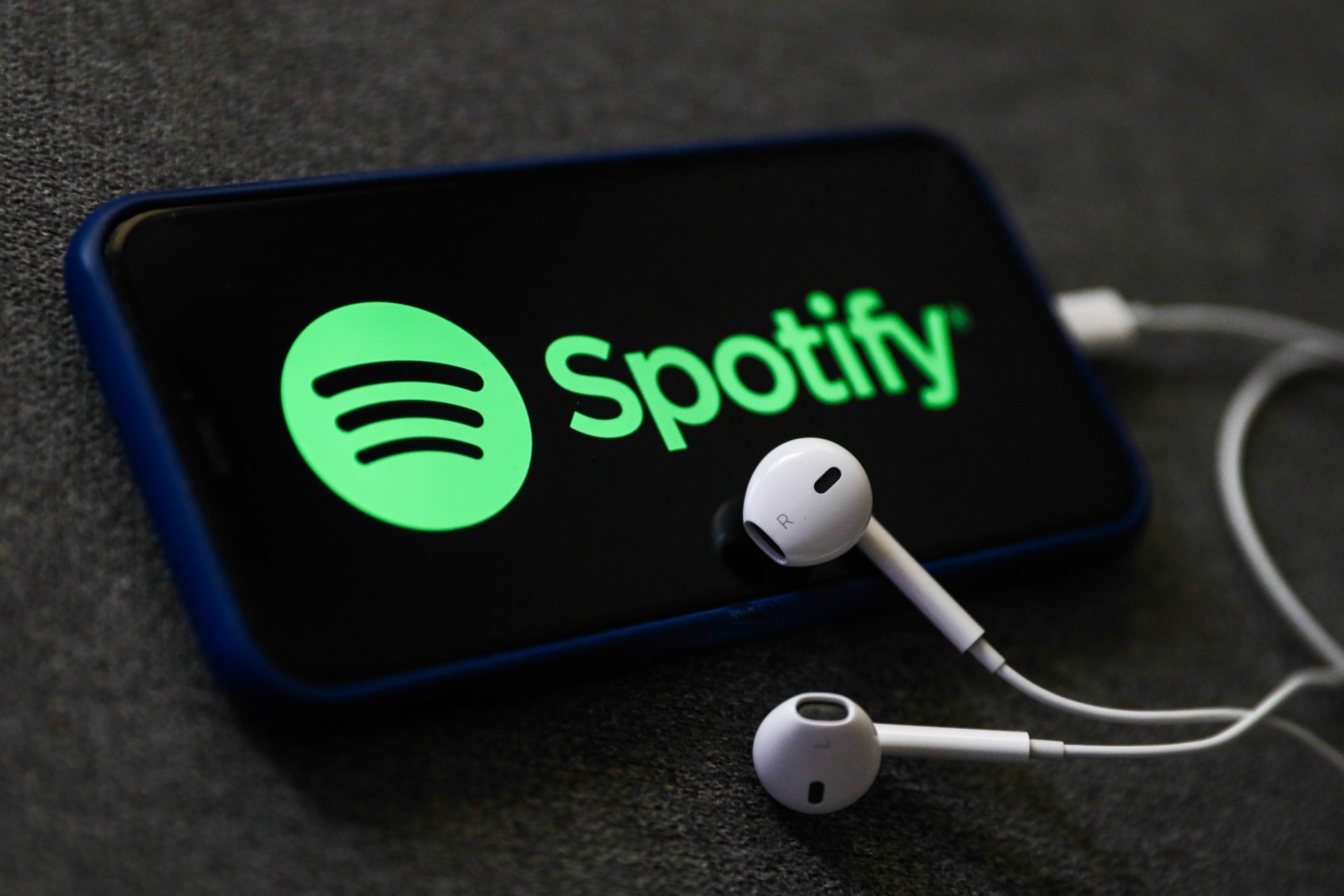 Spotify may perchance well well counter Apple with its have podcast subscription carrier
