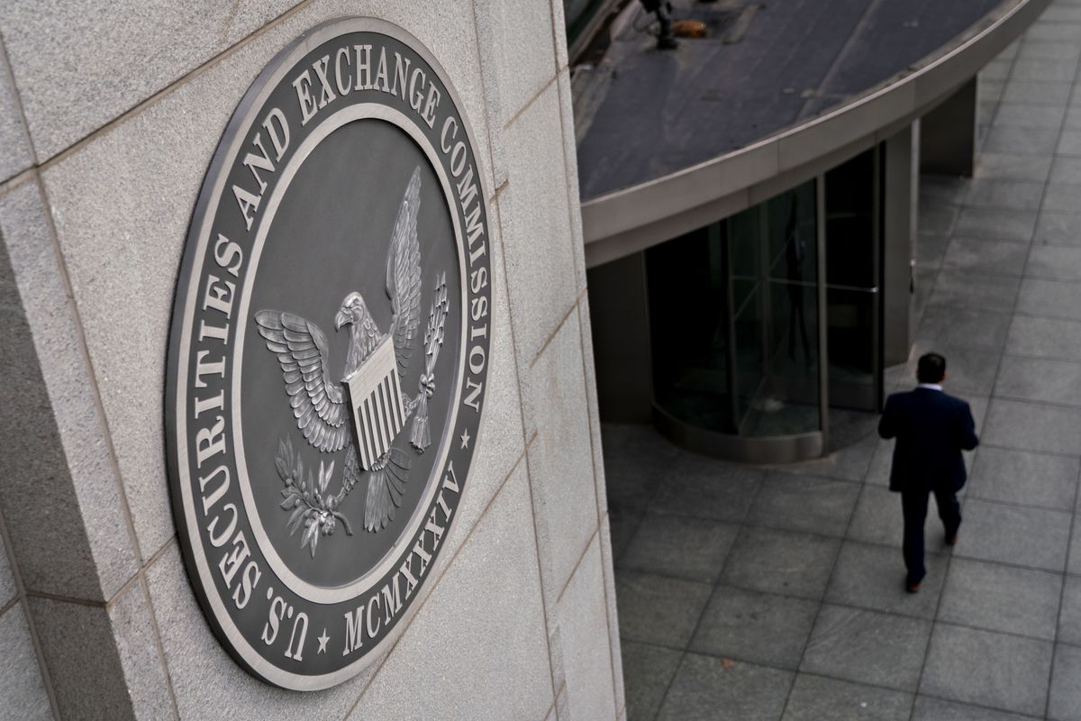 SEC Enforcement Chief Alex Oh Resigns Appropriate Days After Taking Job