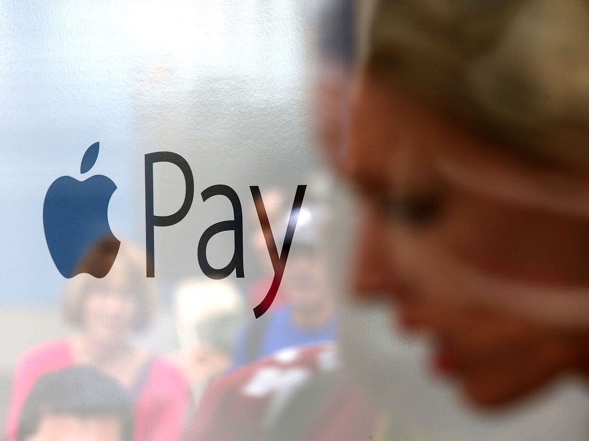 Apple, Google Payment Products and services Threat Squeezing Out Banks, French Watchdog Warns