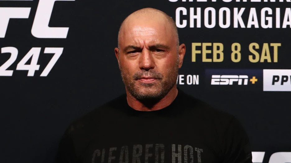 Joe Rogan Says He’s ‘Now not an Anti-Vaxx Particular person’ After Backlash to Anti-Vaccine Feedback