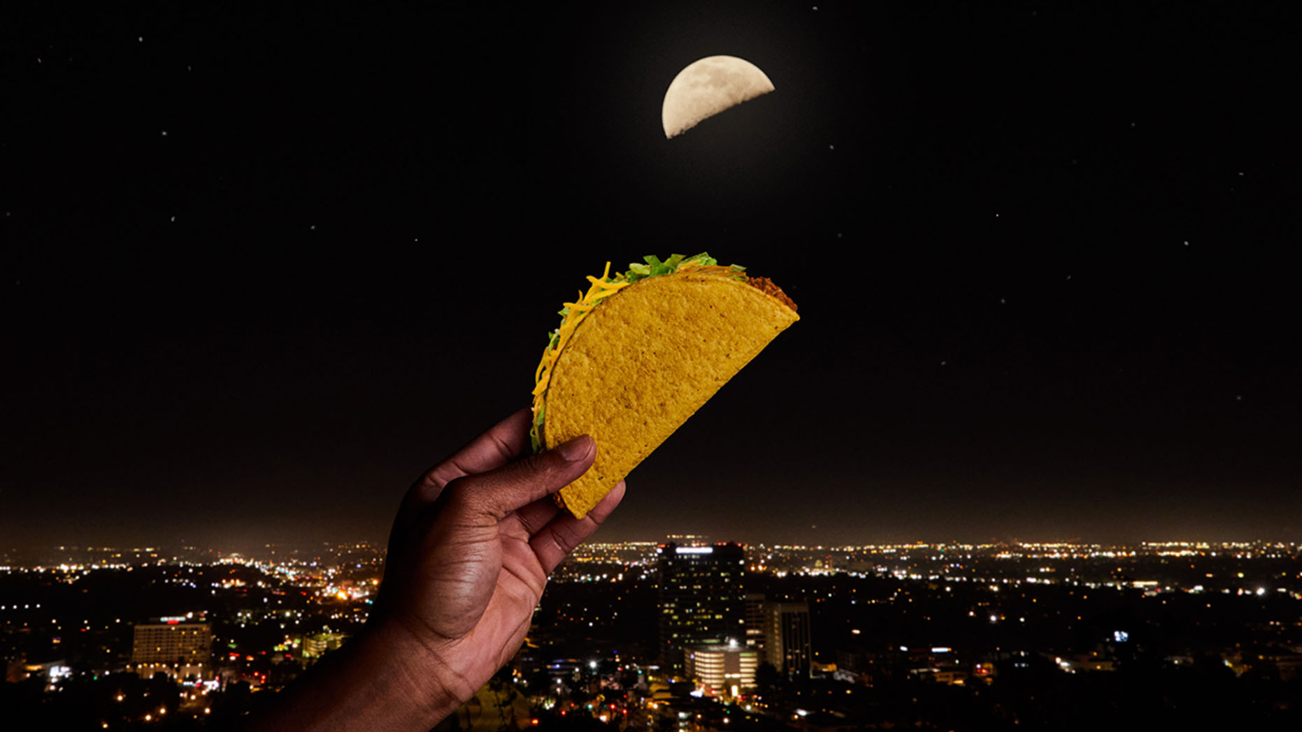 Celebrate the ‘Taco Moon’ with a free taco from Taco Bell tonight!