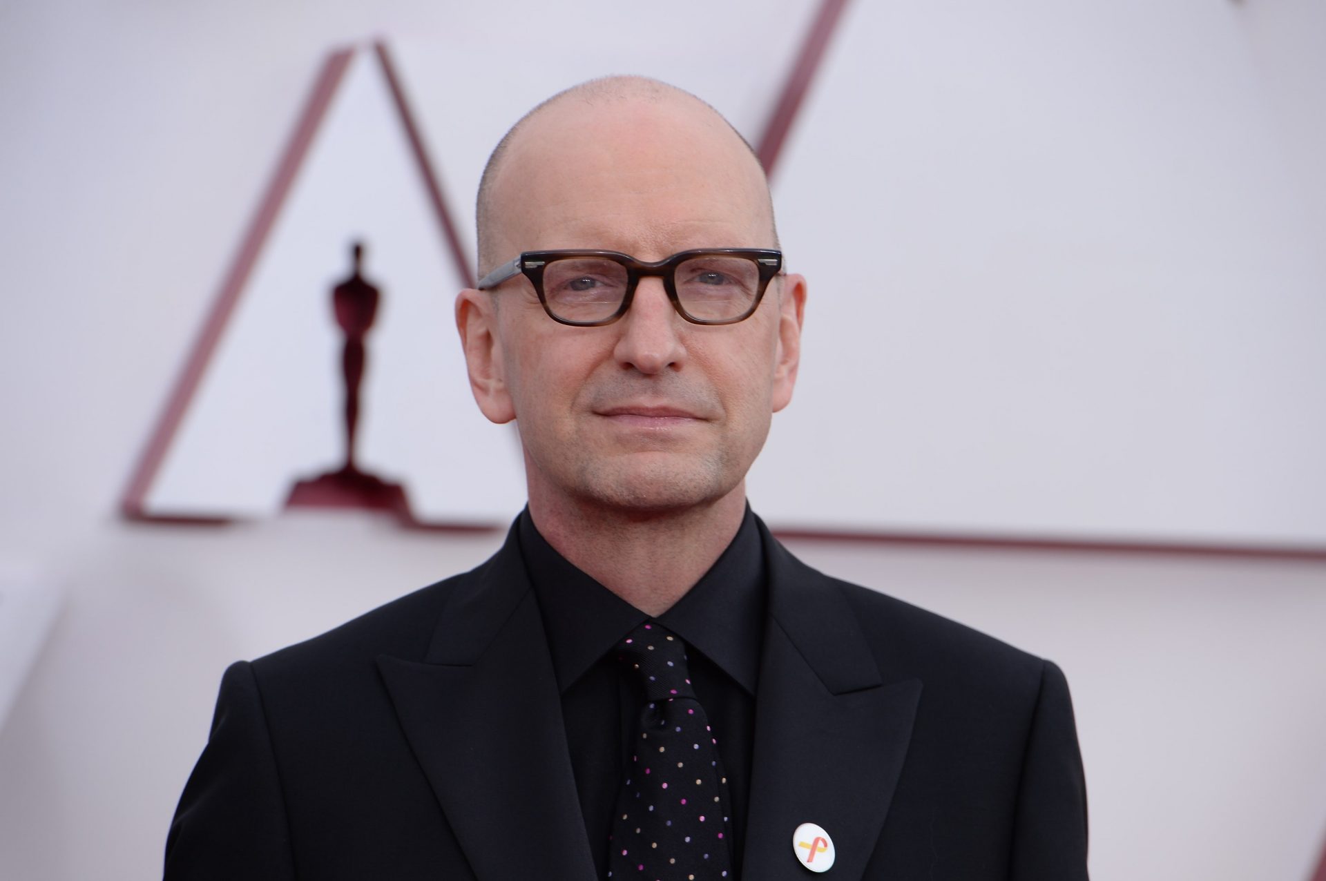 Steven Soderbergh Defends Awkward Oscars Ending, Admits He Planned for Chadwick Boseman Defend