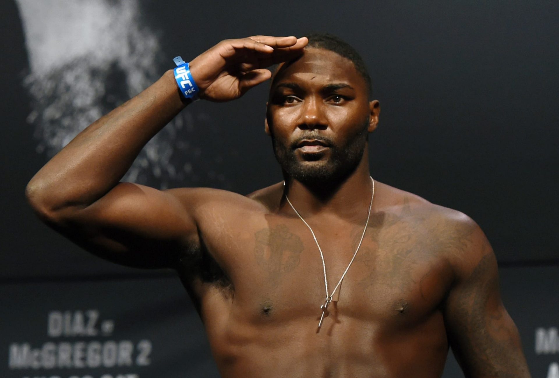Mavens lose their minds after Anthony Johnson virtually loses his Bellator debut