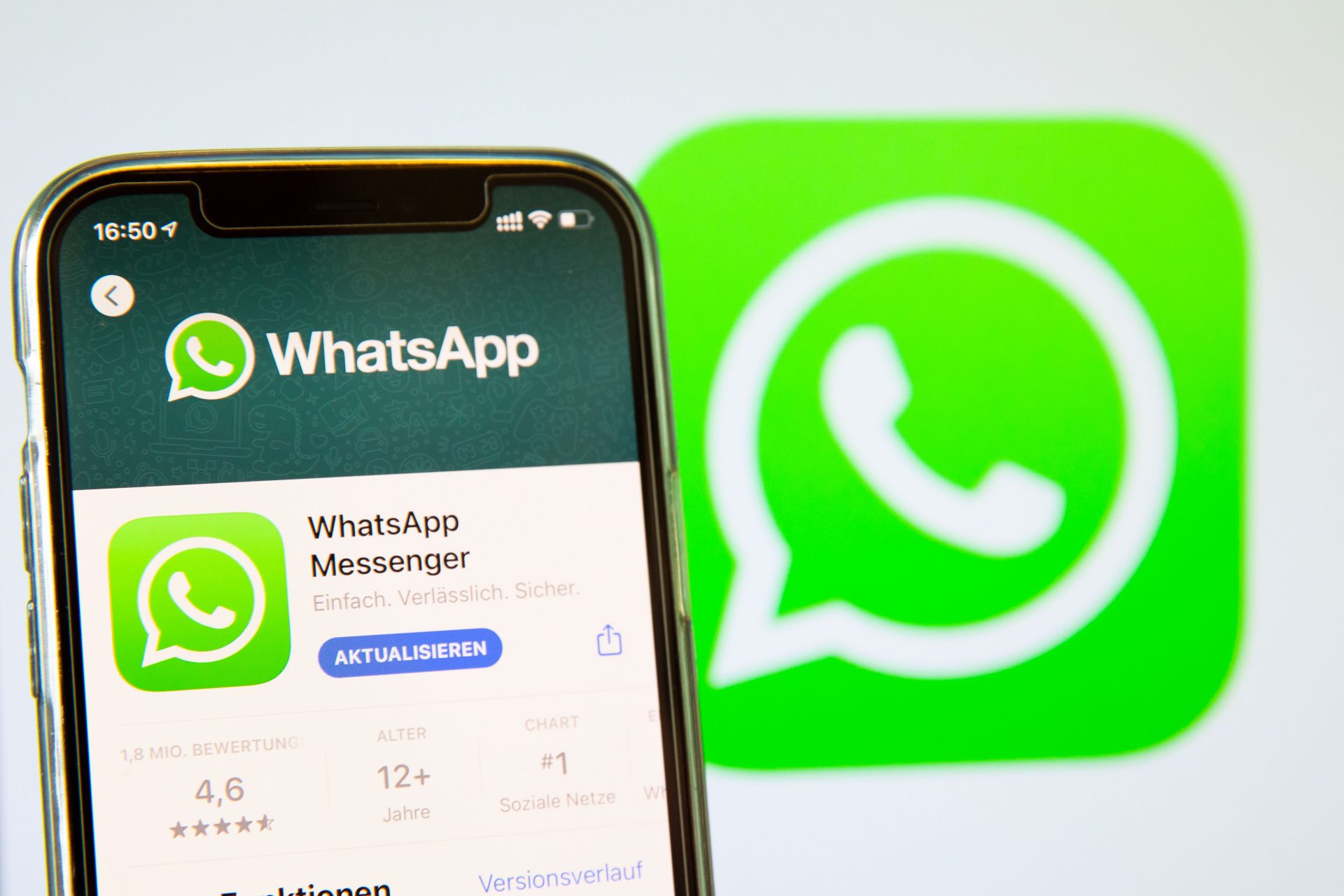 WhatsApp will frequently halt working within the event you diagram now no longer conform to its unique privacy coverage