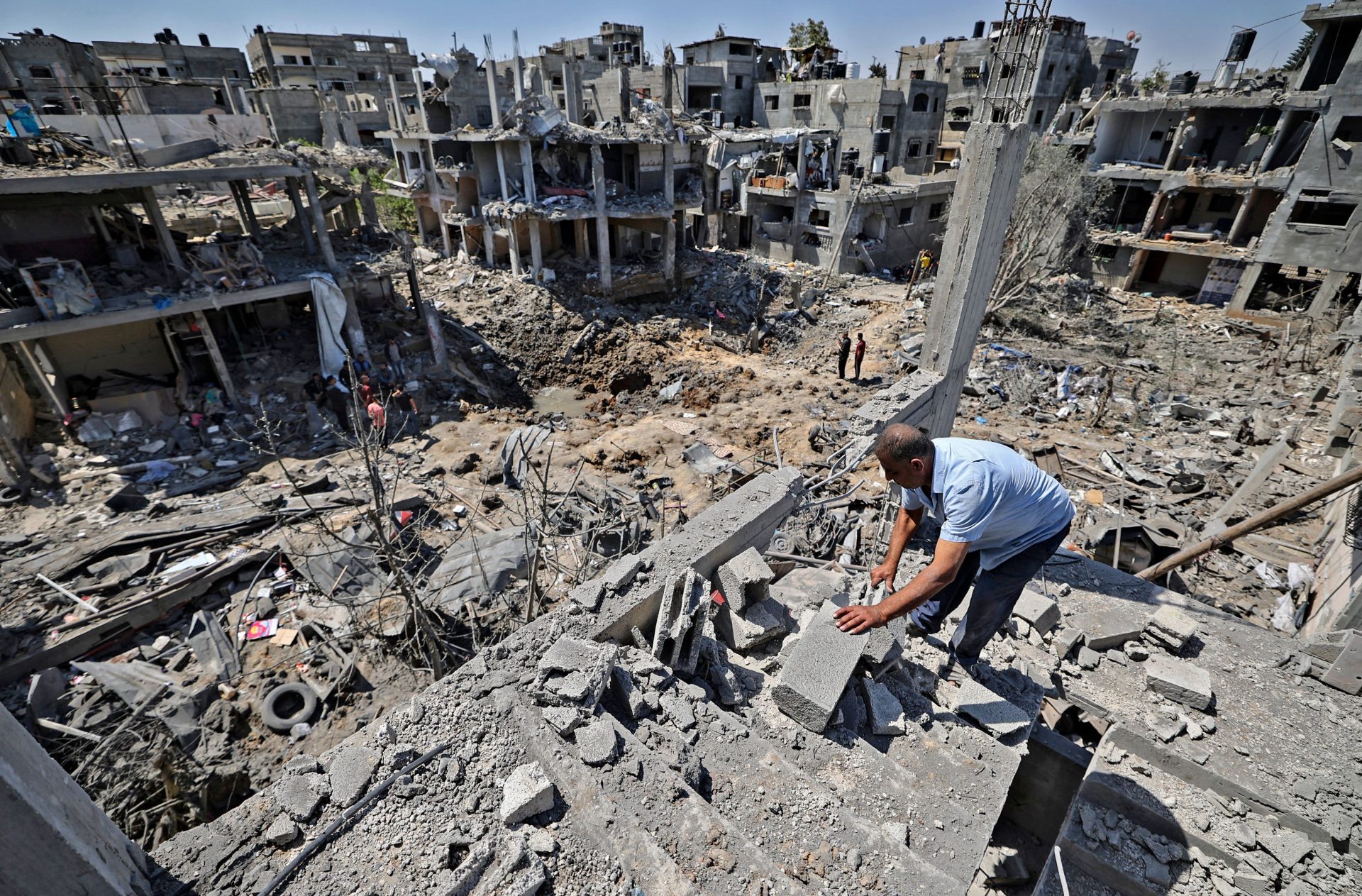 Deadly violence intensifies in Gaza Strip and Israel as Biden urges de-escalation