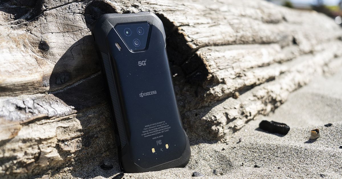 Kyocera DuraForce Ultra 5G UW review: extreme durability for an extreme mark