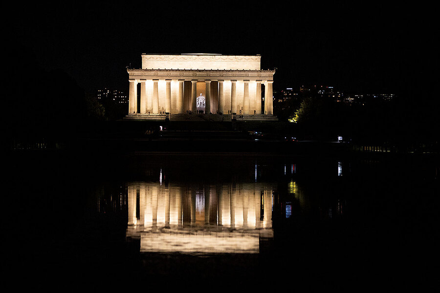 8 monuments, 12 hours: What a reopening D.C. says about The United States