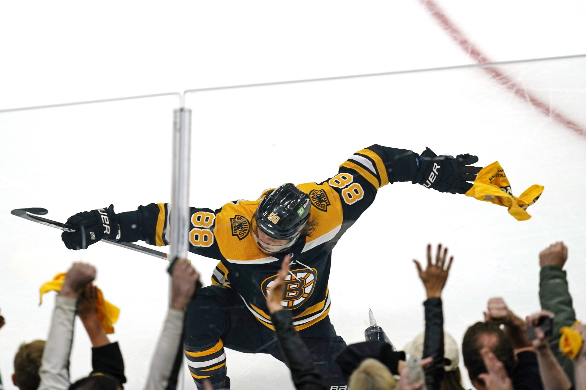 David Pastrnak Hat Trick Leads Bruins to Sport 1 Plot end over Islanders in NHL Playoffs