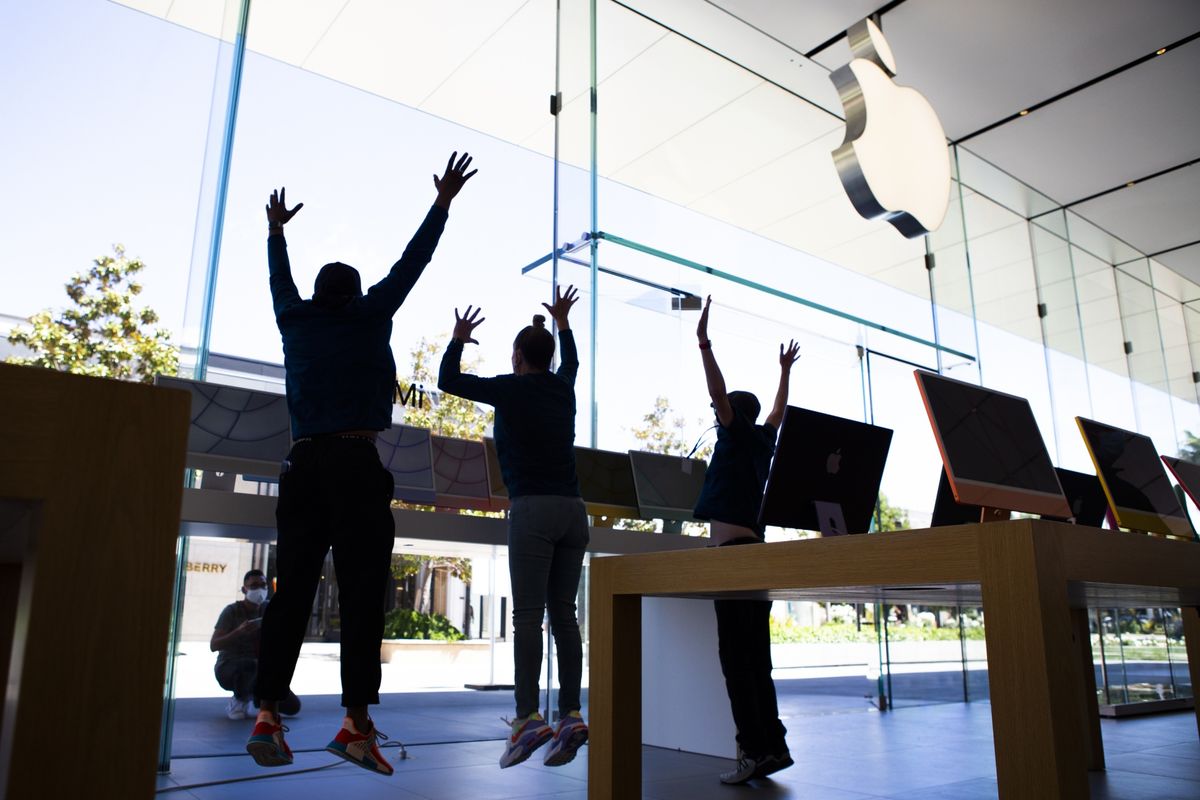 Apple to Commence Extra Retail outlets At the same time as Pandemic Drives On-line Sales