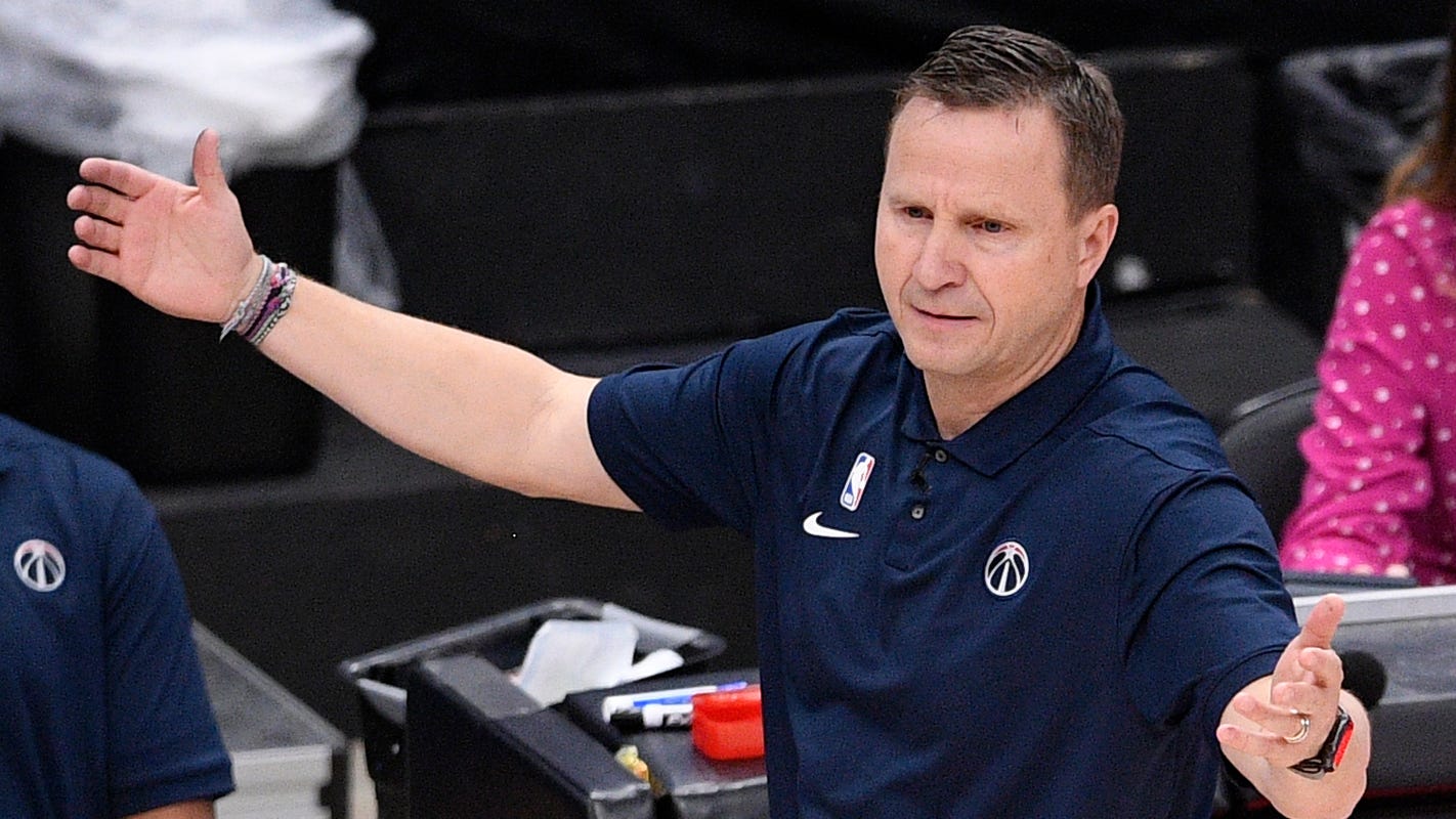 ‘Live residence. We construct no longer need you’: Wizards coach Scott Brooks delivers scathing rebuke of fan who ran onto courtroom