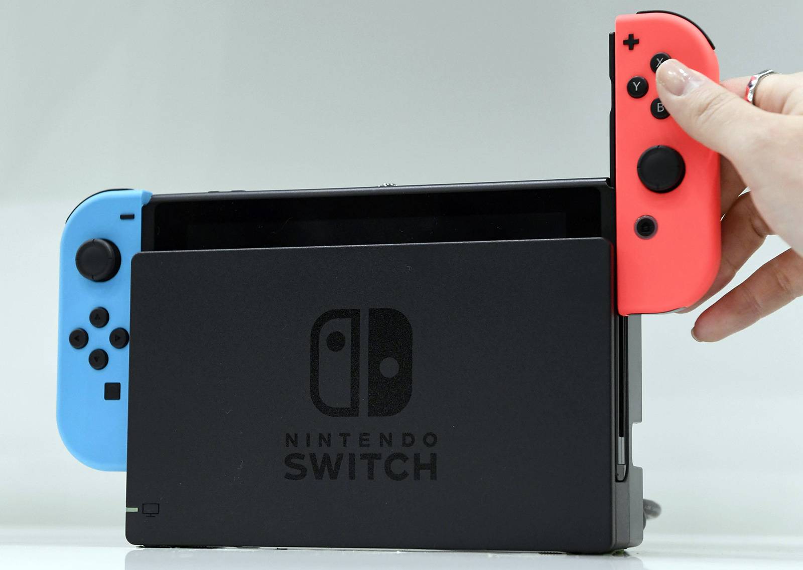 Nintendo’s unreleased Swap Skilled price can also’ve lawful leaked from a retailer