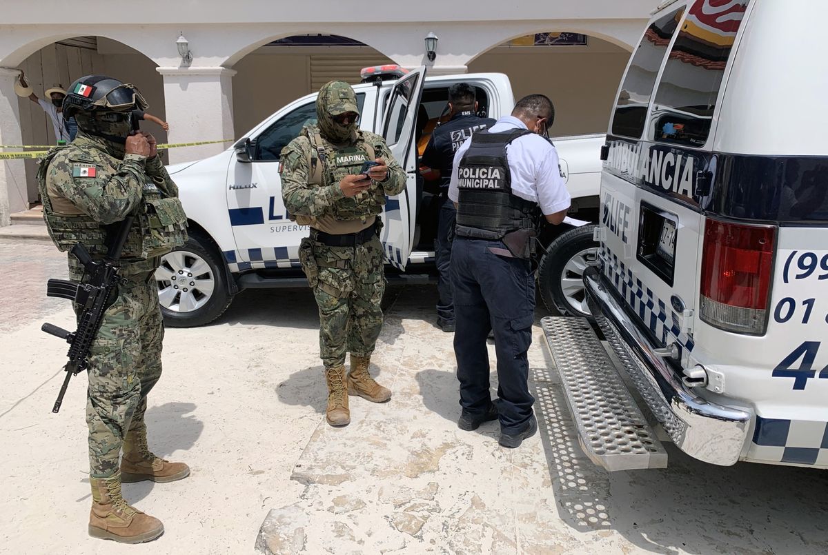 US Vacationer Wounded in Shoreline Killings in Cancn, Mexico