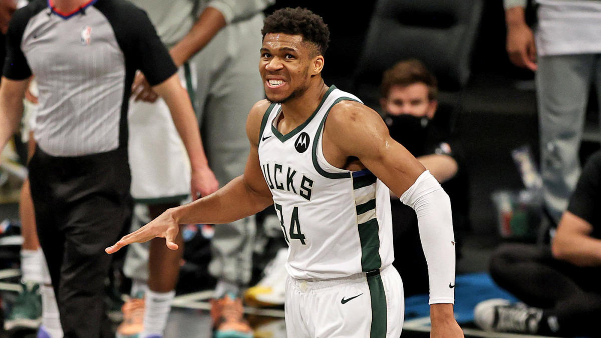 Nets-Bucks: Giannis Antetokounmpo is no longer that man, and Mike Budenholzer is no longer that coach