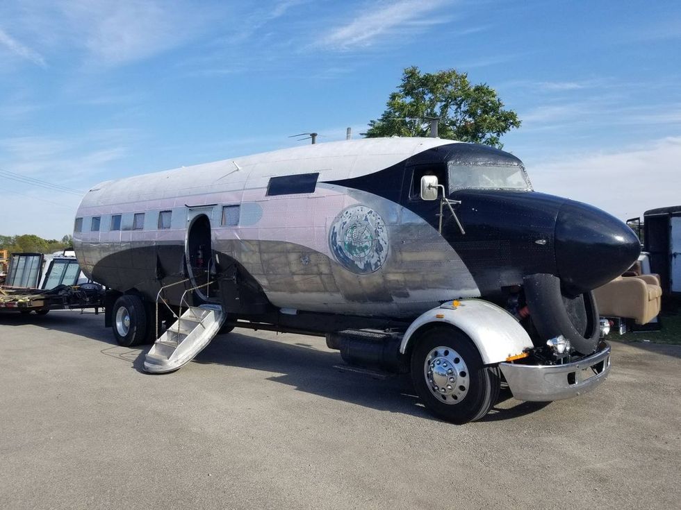 An Air Force Extinct Became a Troop Transport Plane into a Wild-Looking RV