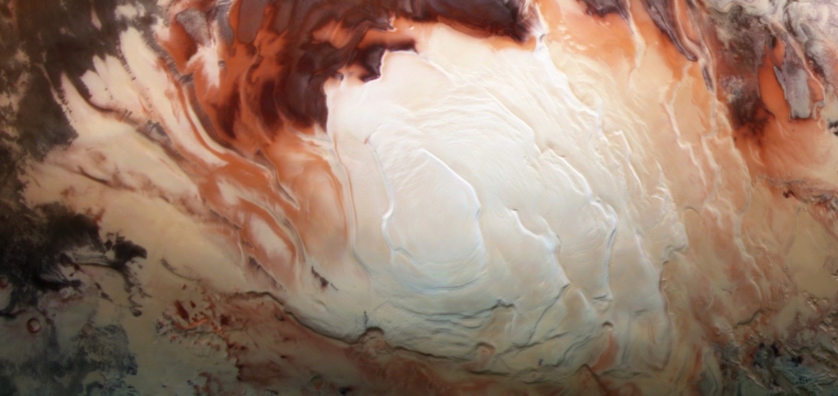 Mars can gain dozens of lakes under its south pole