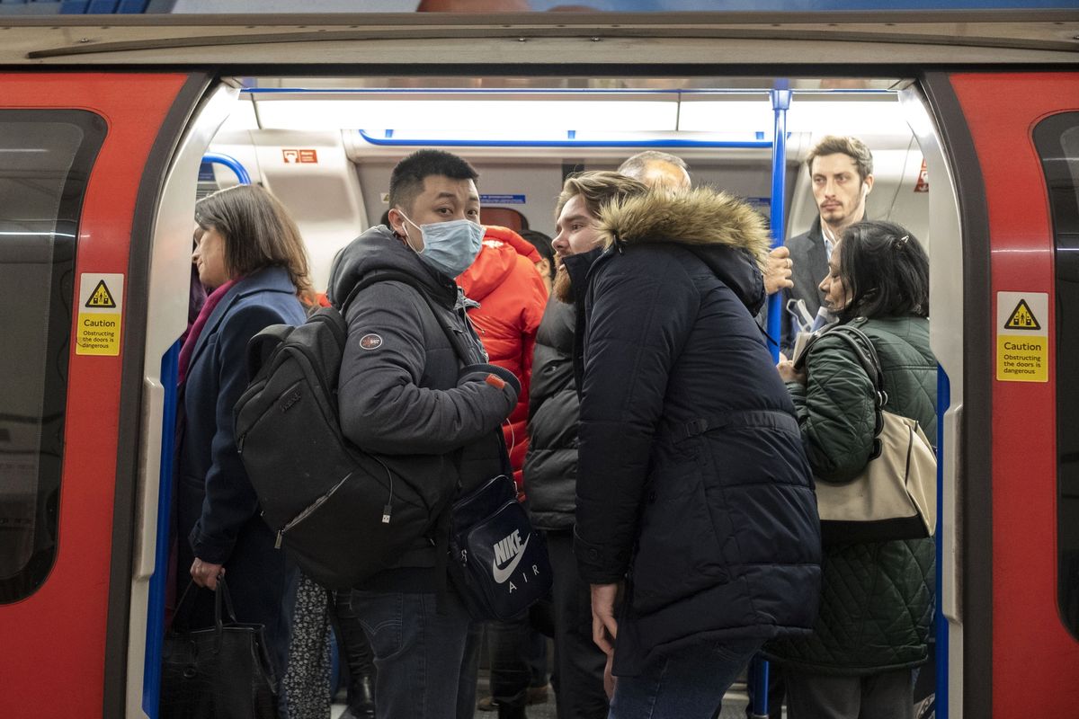 U.Good ample.’s Big-City Mayors Would like to Retain Masks on Public Transport