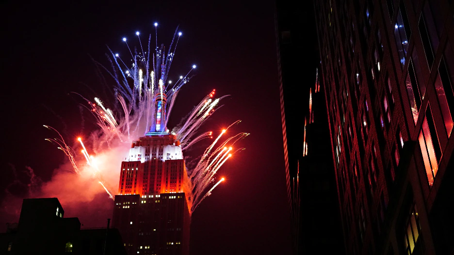 Rankings: Macy’s 4th of July Fireworks Plunge to Fresh Lows