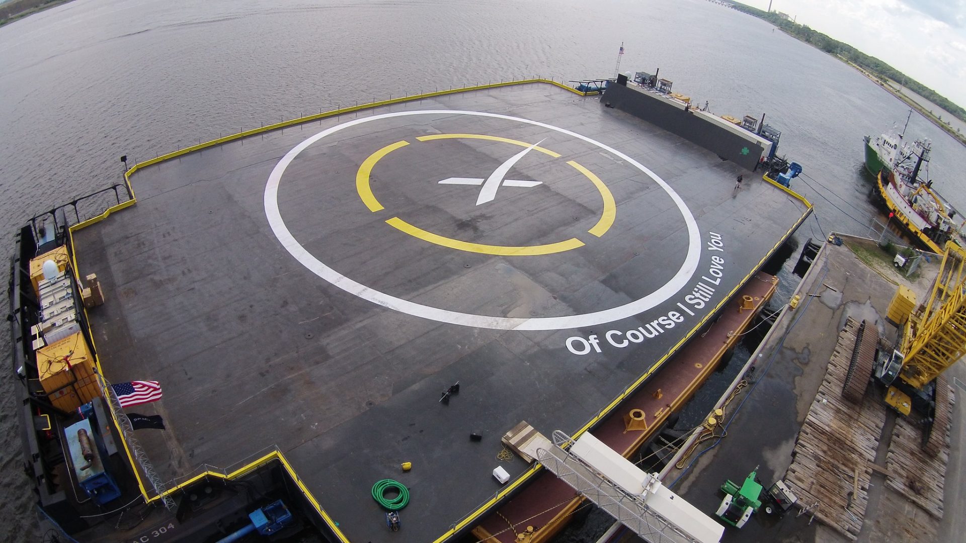 SpaceX drone ship moves to California for West Fly rocket landings