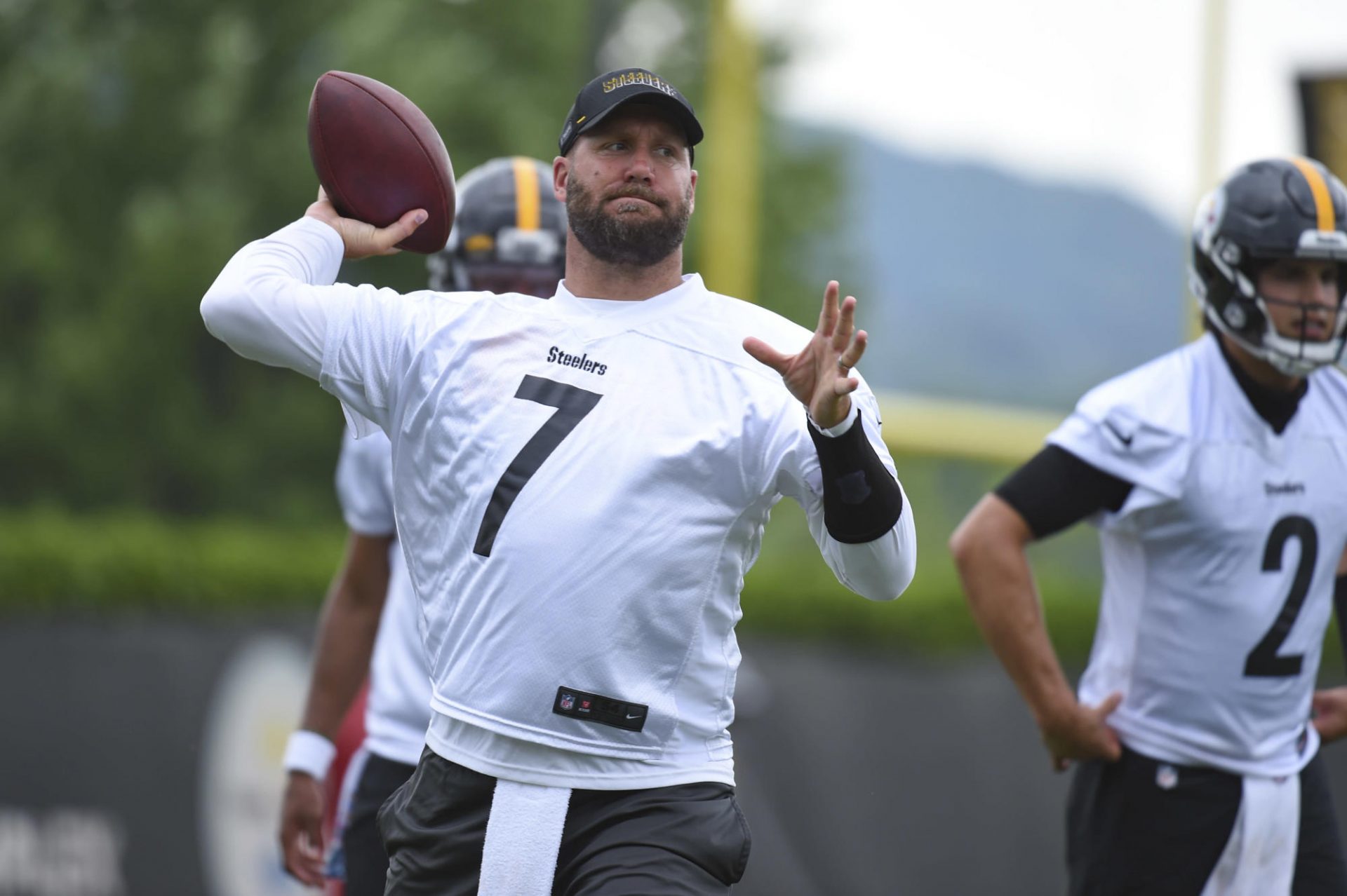 ESPN analyst expects Steelers QB Ben Roethlisberger to be benched this season