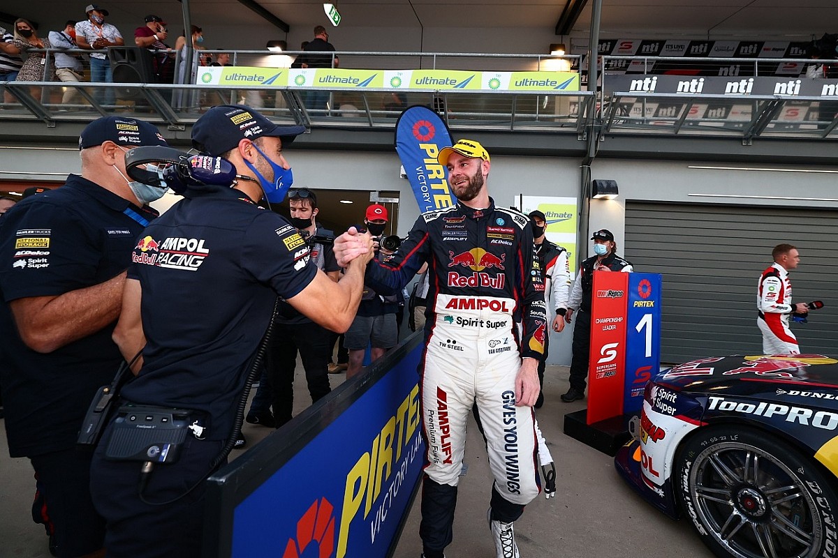 Townsville Supercars: Van Gisbergen beats Whincup in opener