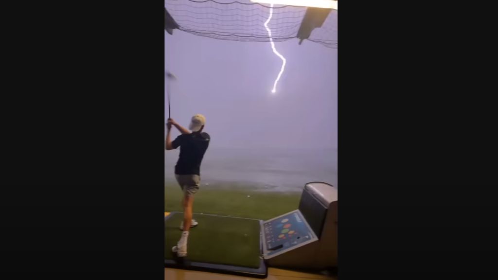 Teen’s golf ball struck by lightning at Topgolf