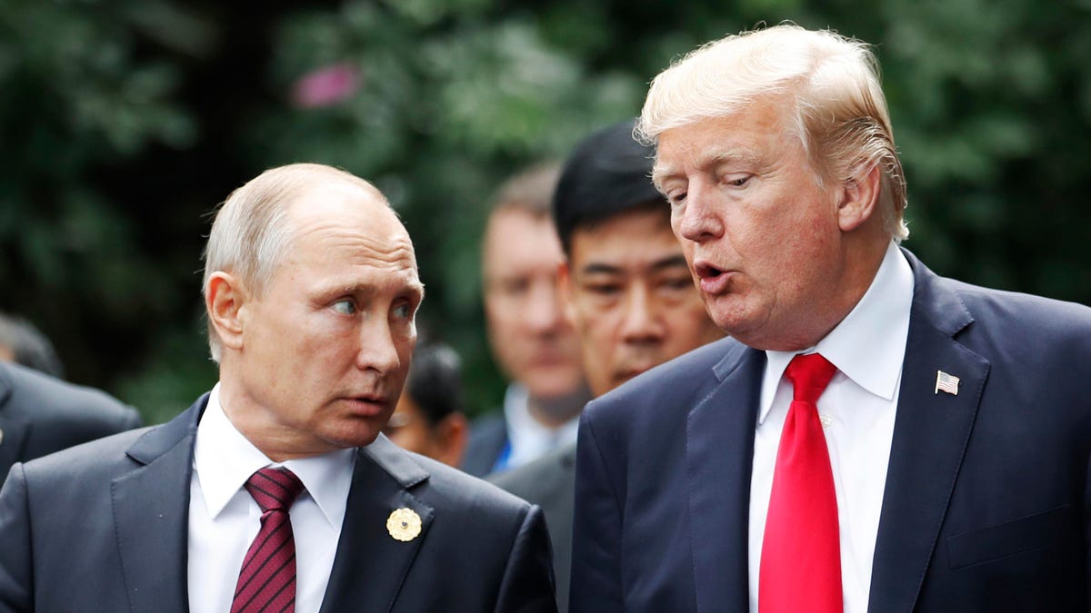Trump Kompromat Claimed: Kremlin Paperwork Reportedly Advise Putin Conspiring For Billionaire
