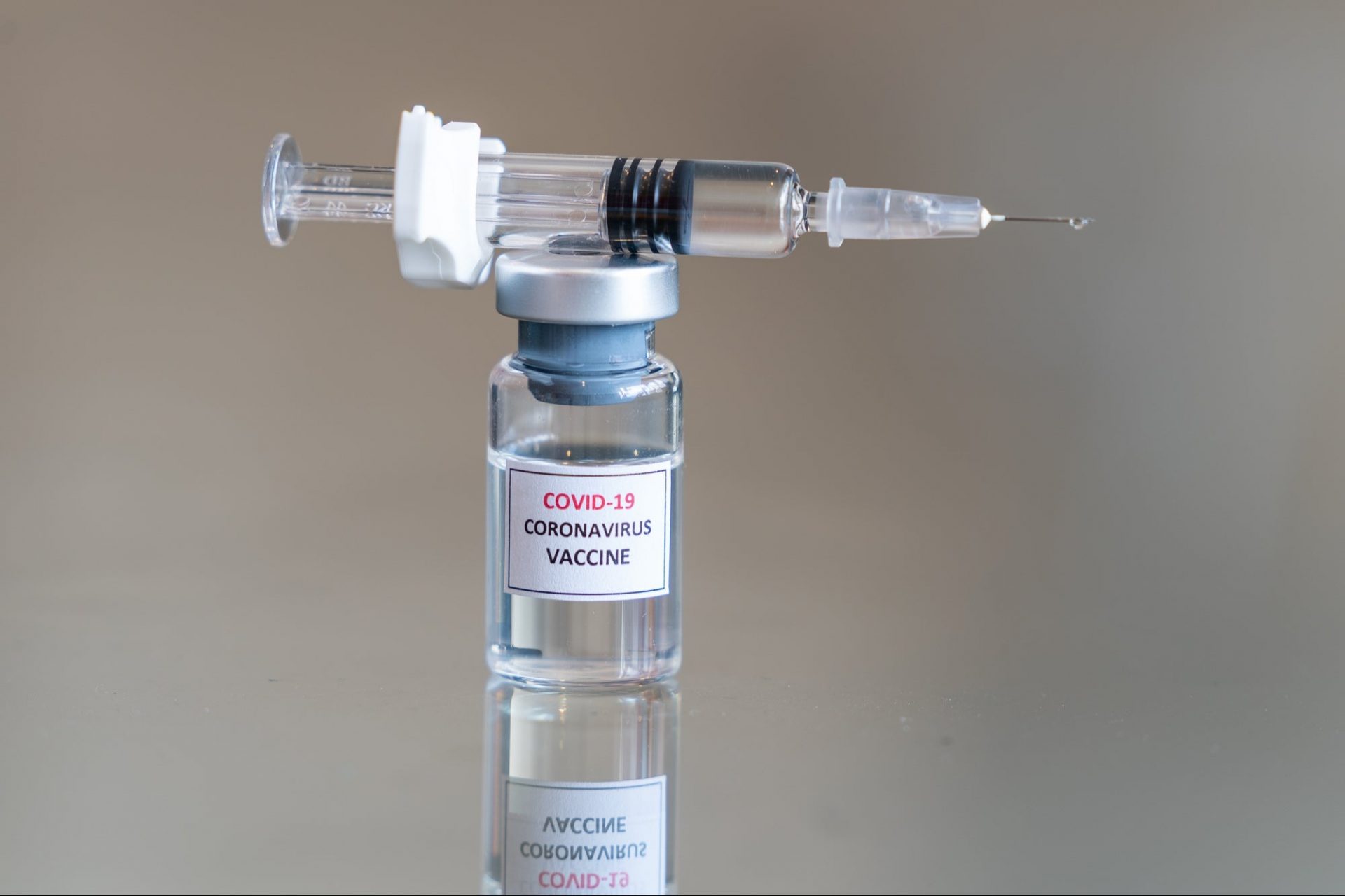When does the vaccination commence for folk between 18 and 29 years worn?