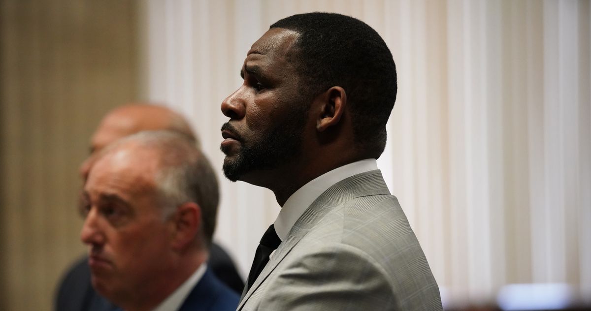 Prosecutors File Current Sexual Abuse Claims in R. Kelly Sex-Trafficking Trial