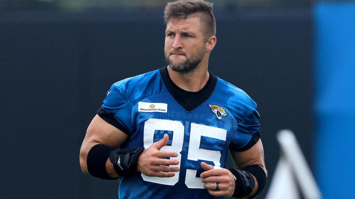 City Meyer discusses the evident weakness in Tim Tebow’s game thru early phases of Jaguars camp