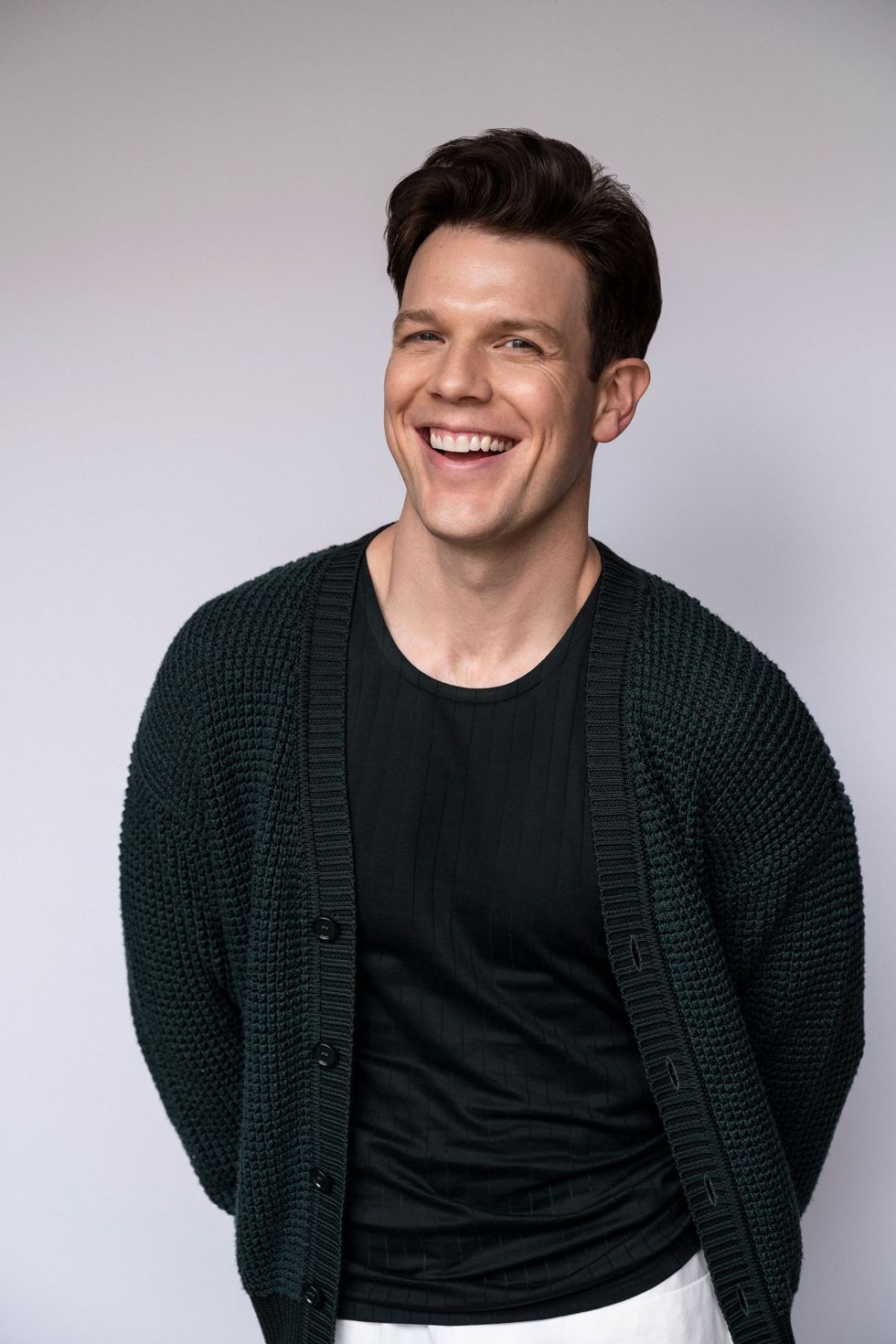 Good Man Jake Lacy Is Embracing His Interior ‘Douchebag’ in The White Lotus