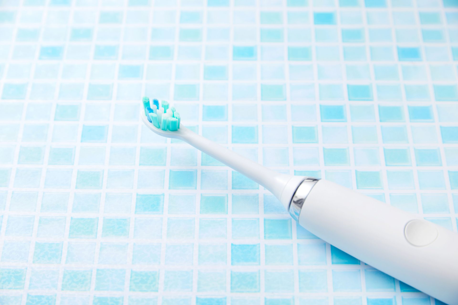 13 Most effective Electrical Toothbrushes for Better Oral Hygiene and Whiter Enamel
