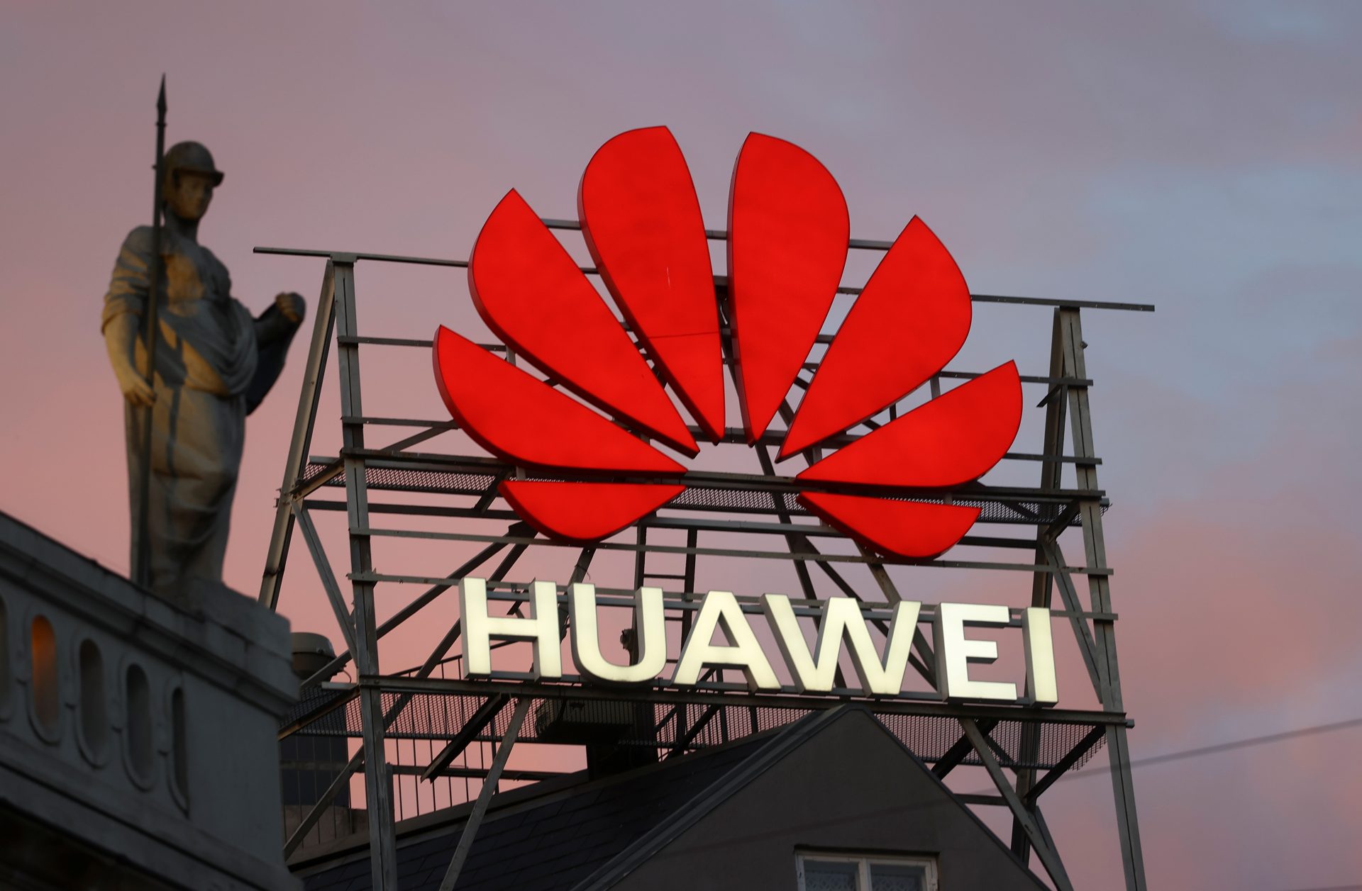 Huawei accused of pressuring US firm into inserting in a recordsdata backdoor