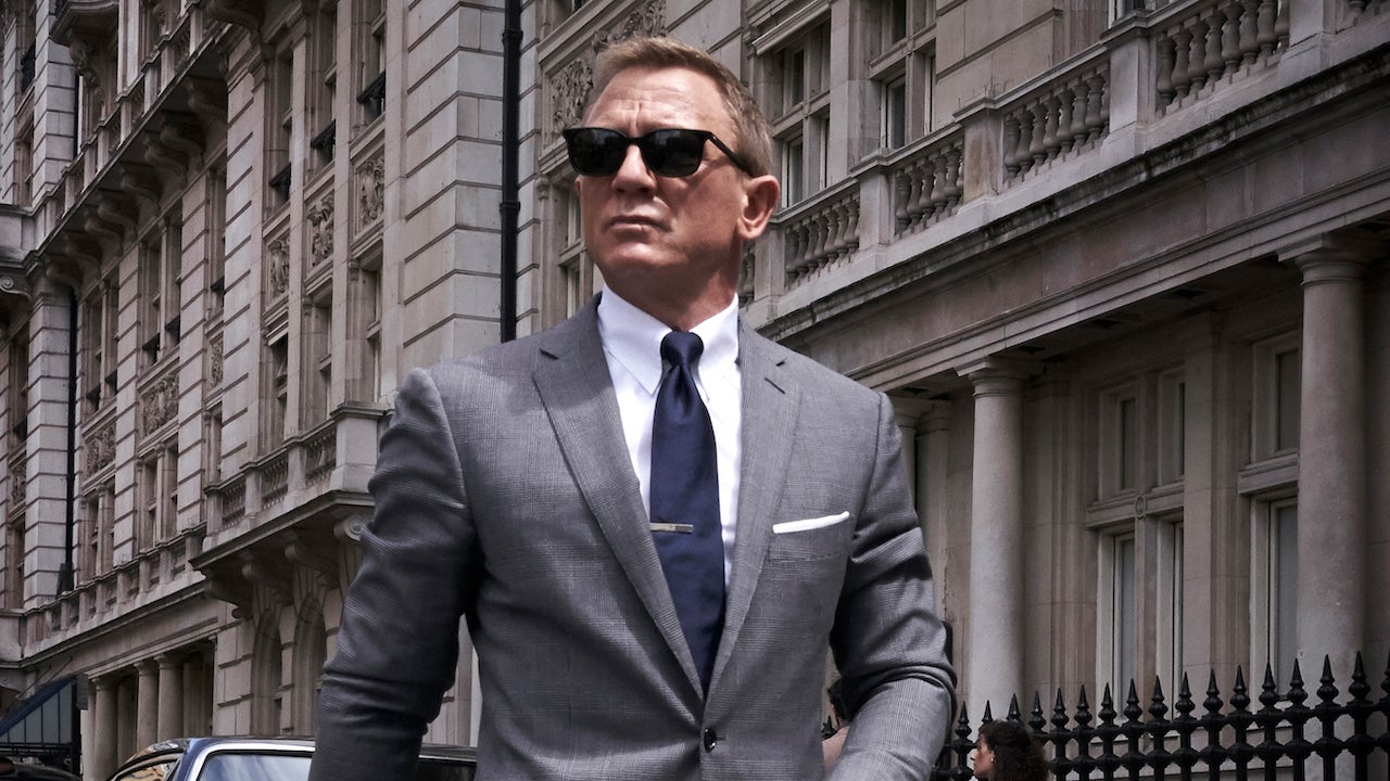 Rating no longer Ask a James Bond TV Series at Amazon