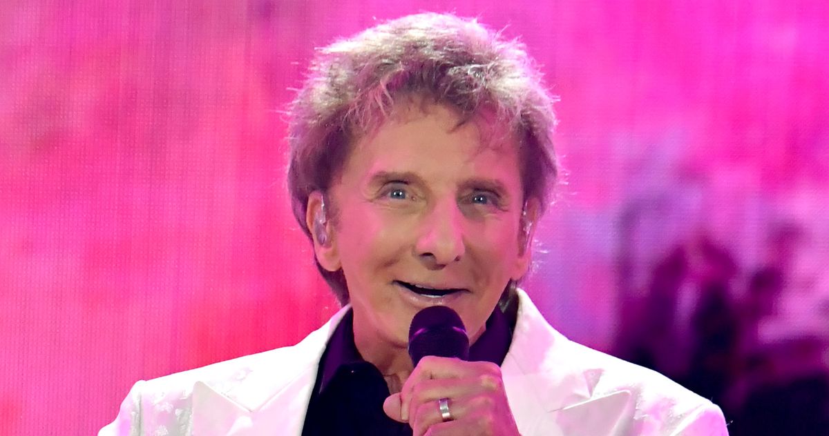 No longer Even a Storm Can Abet Barry Manilow From Performing