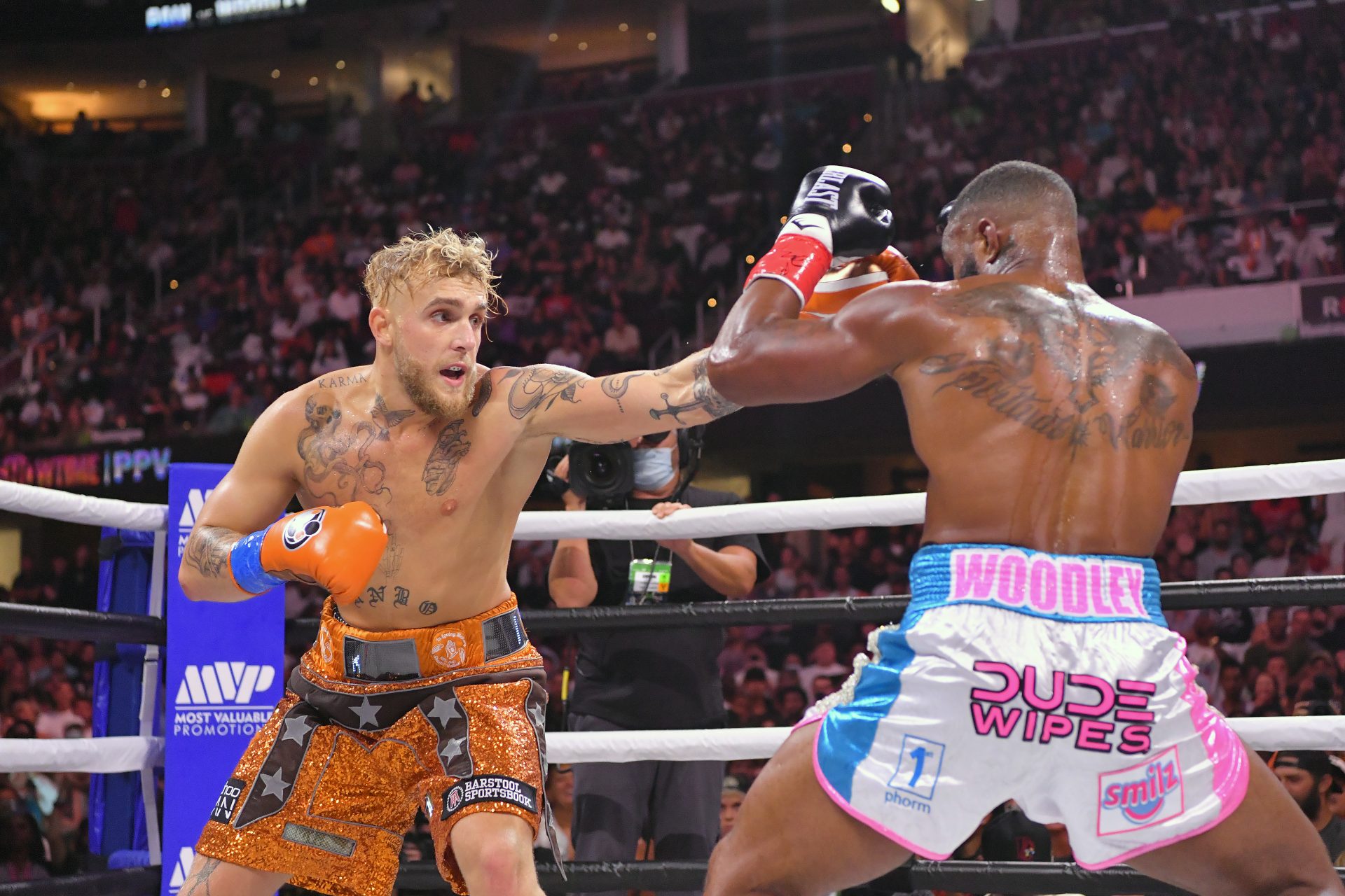 Jake Paul on Conor McGregor’s Tweet After Tyron Woodley Fight: ‘I’m Salivating Too’