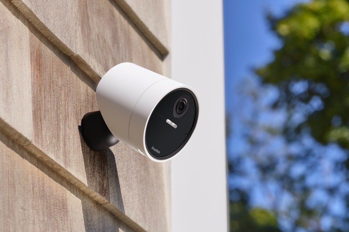 SimpliSafe unveils its first appropriate inaugurate air cam