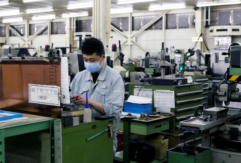 Japan manufacturers’ mood falls to five-month low in Sept