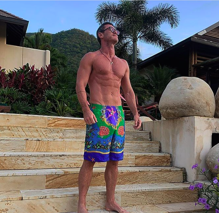 Nine Ultimate Strangers Enormous name Luke Evans Shows Off His Six-Pack in a Shirtless Selfie