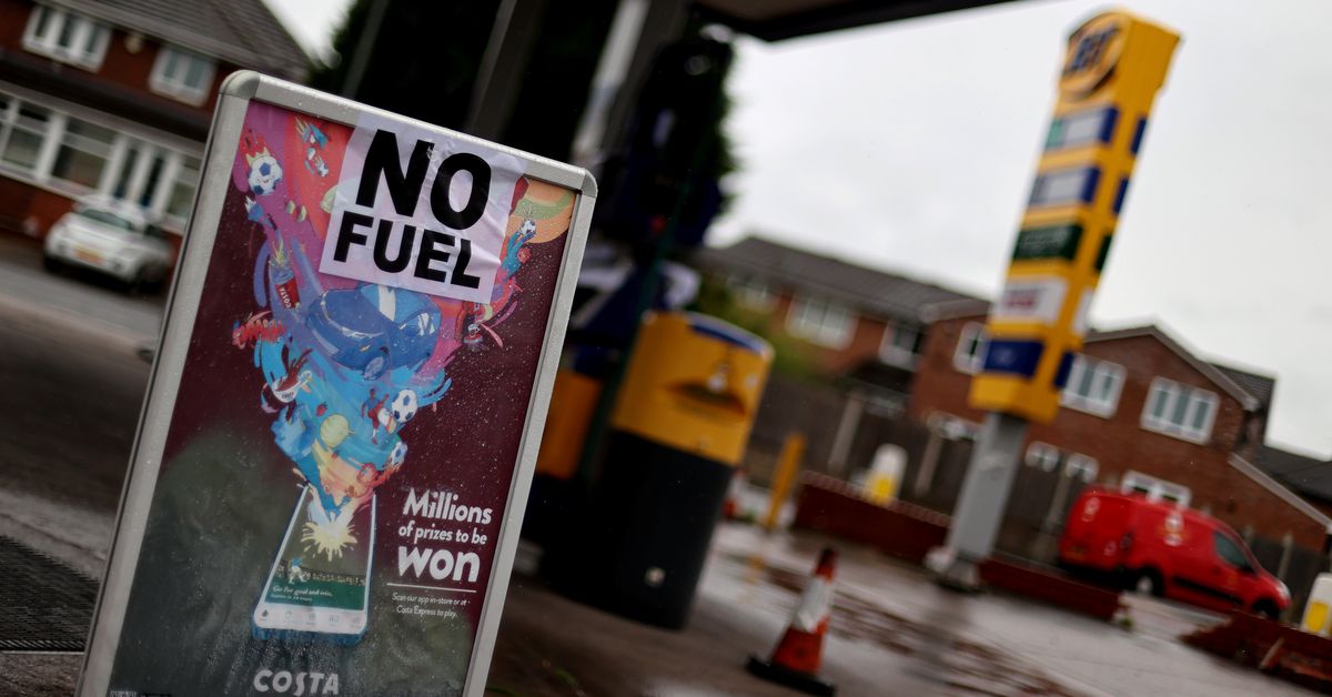 Britain begs drivers: Produce not have worn water bottles with gas at gas stations