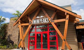 Twin Peaks Expands Phoenix Footprint with Prolonged-Time Franchise Accomplice