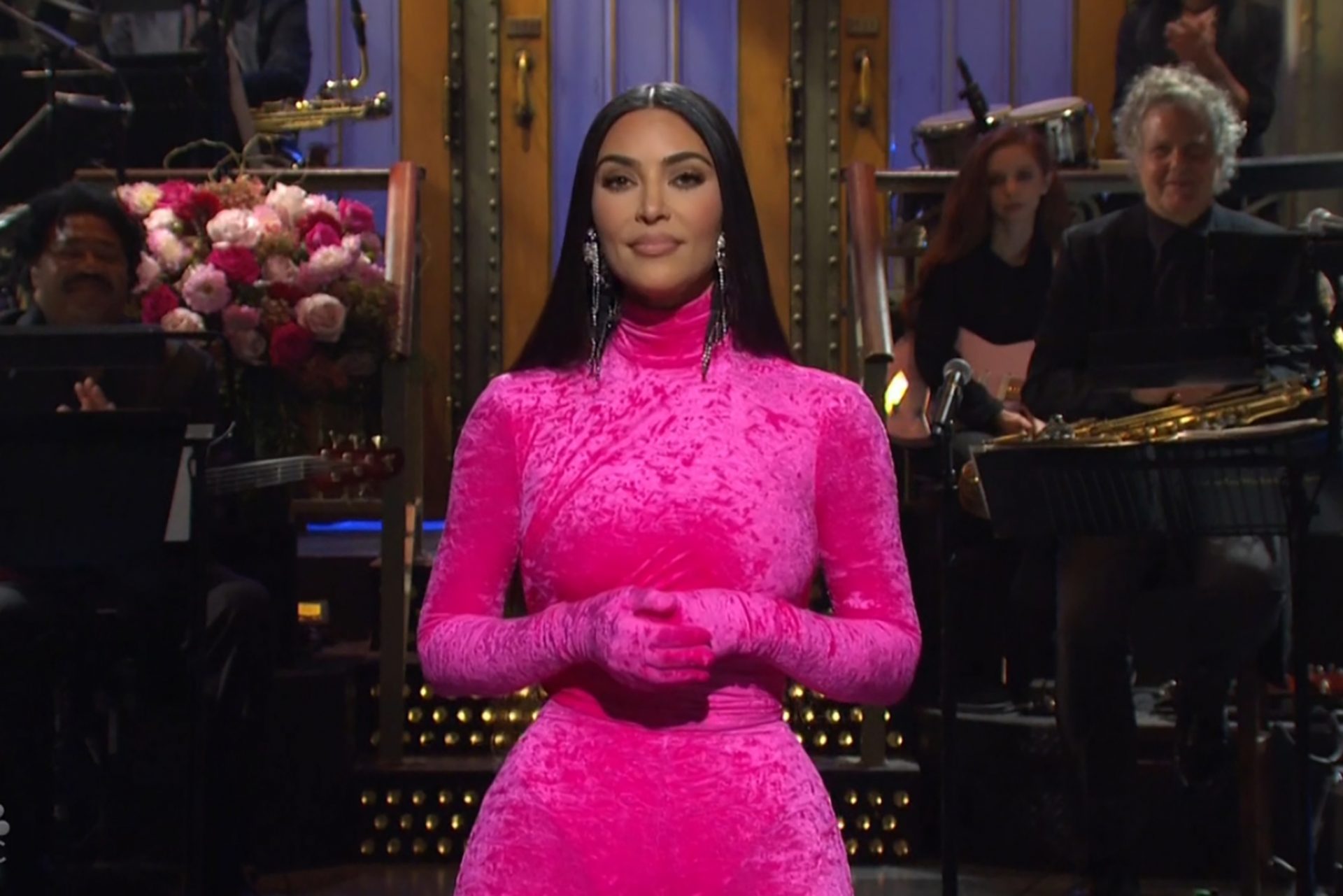 Kim Kardashian’s ‘SNL’ monologue takes shots at household, sex tape, OJ Simpson