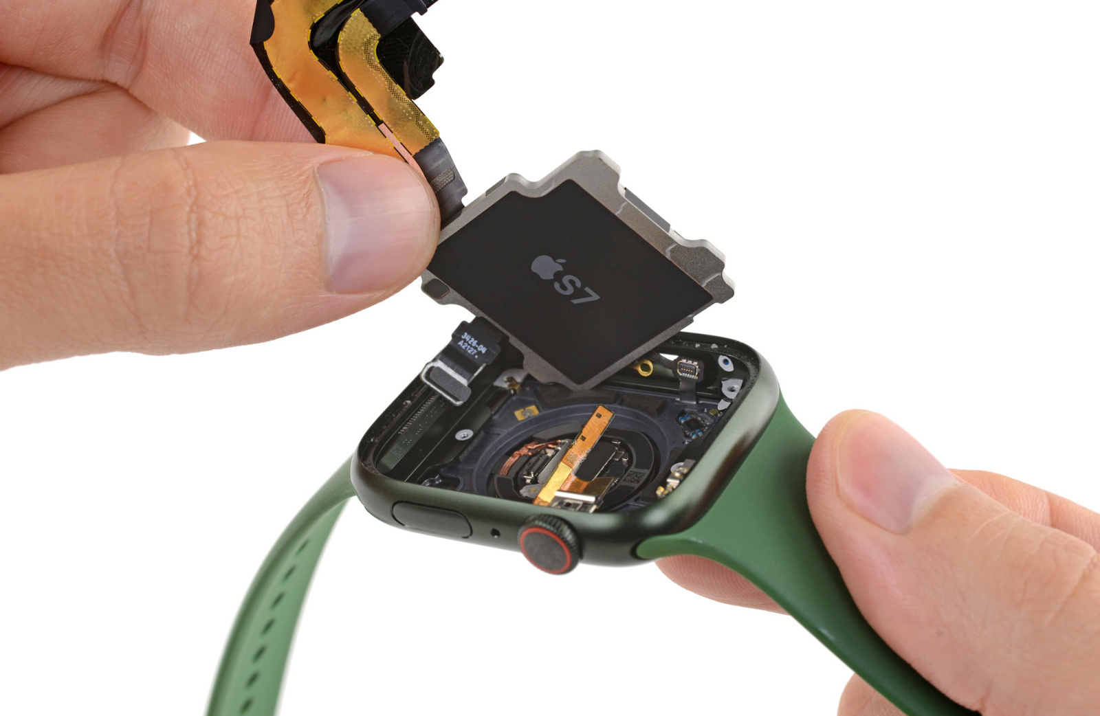 iFixit’s Apple Watch Assortment 7 teardown shows the an identical show veil tech as iPhone 13